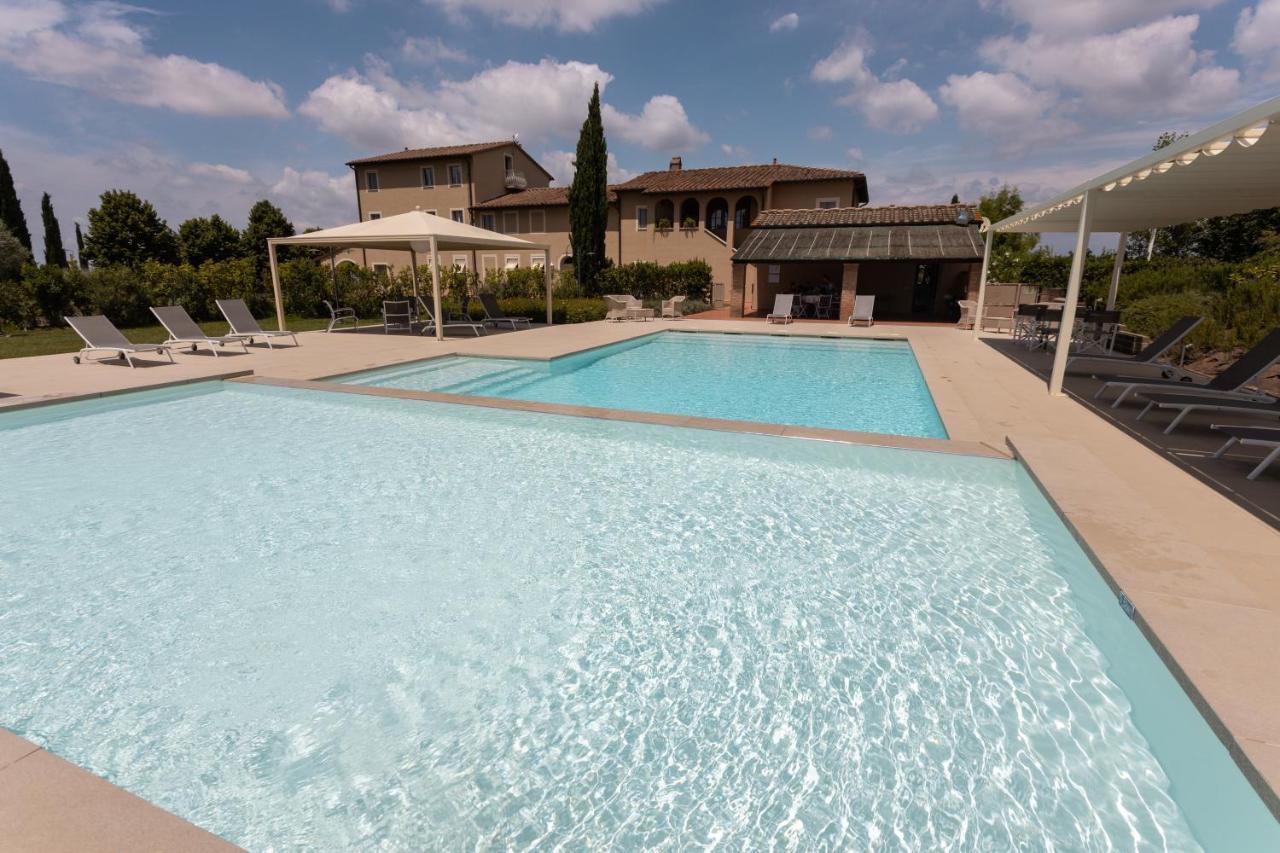 Resort Casale Le Torri Ponsacco Exterior photo